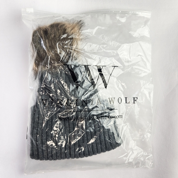 NWT Virgina Wolf Fallon Pom Pom Knit Hat, Gray - Picture 2 of 5